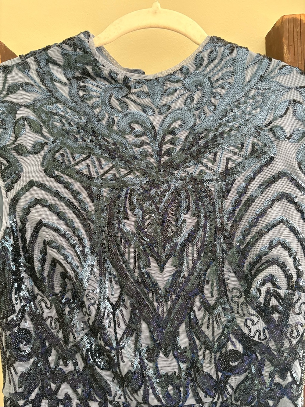 Betsy & Adam Iridescent Navy and Teal Sequin Formal Dress Top - Picture 1 of 5